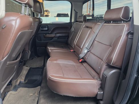 Used 2015 Chevrolet Silverado 1500 High Country w/ High Country Premium Package image 16