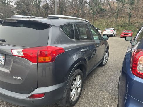 Used 2015 Toyota RAV4 Limited image 5