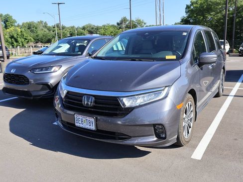 Used 2024 Honda Odyssey EX-L image 3