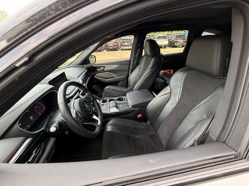 Used 2023 Acura MDX A-Spec AWD/4WD image 5