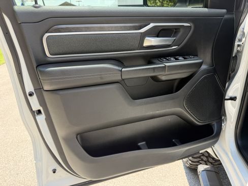 Used 2022 RAM 1500 Big Horn w/ Night Edition AWD/4WD image 13