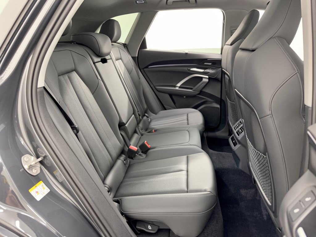 Used 2026 Audi Q5 Premium Plus w/ Premium Plus AWD/4WD image 29