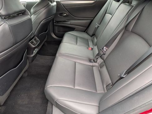 Used 2021 Lexus ES 350 F Sport w/ Accessory Package 2 FWD image 17