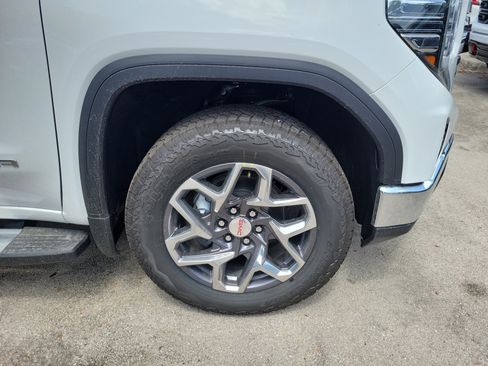 New 2026 GMC Sierra 1500 SLT w/ SLT Premium Package AWD/4WD image 4