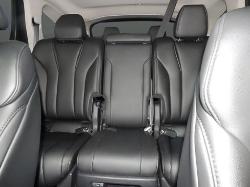 Used 2022 Acura MDX SH-AWD image 25