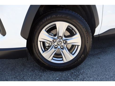 Used 2023 Toyota RAV4 XLE FWD image 12
