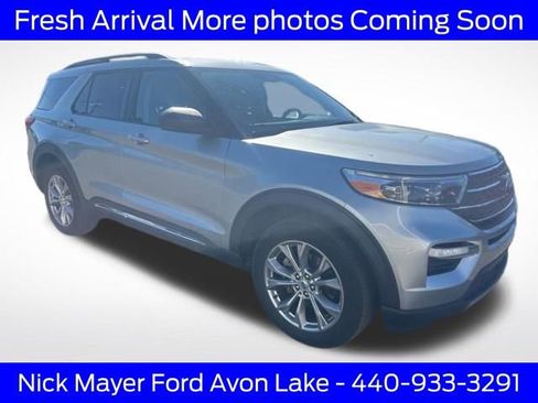 Used 2023 Ford Explorer XLT w/ Equipment Group 202A AWD/4WD image 9