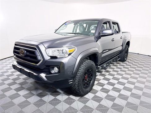 Used 2022 Toyota Tacoma SR5 image 3