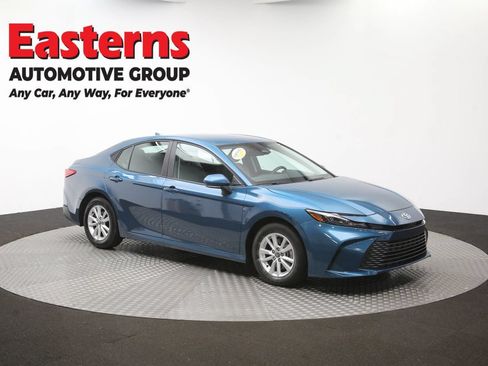 Used 2025 Toyota Camry LE FWD image 47
