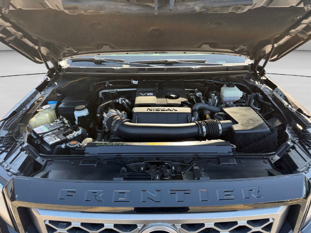 Used 2022 Nissan Frontier SV AWD/4WD image 21