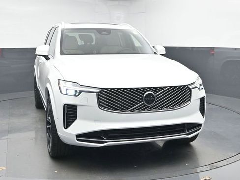 New 2026 Volvo XC90 B6 Plus image 2