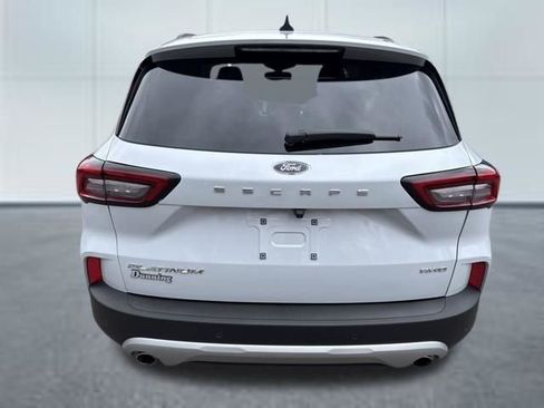 Used 2025 Ford Escape Platinum image 3