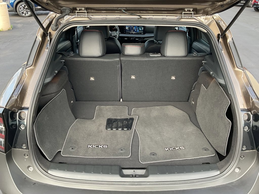 Used 2026 Nissan Kicks SR AWD/4WD image 21