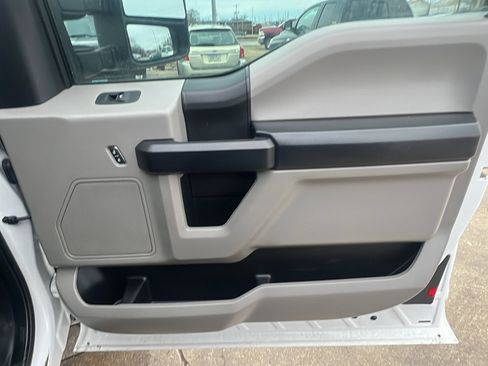 Used 2019 Ford F250 XL w/ XL Value Package image 19
