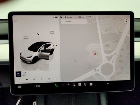 Used 2023 Tesla Model Y Long Range AWD/4WD image 21