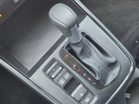 Used 2025 Honda CR-V LX image 18