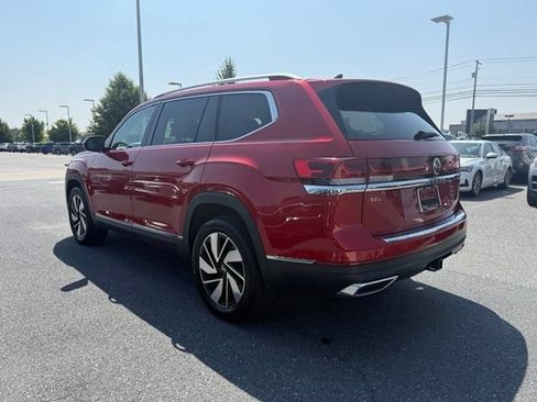 Used 2024 Volkswagen Atlas SEL AWD/4WD image 9