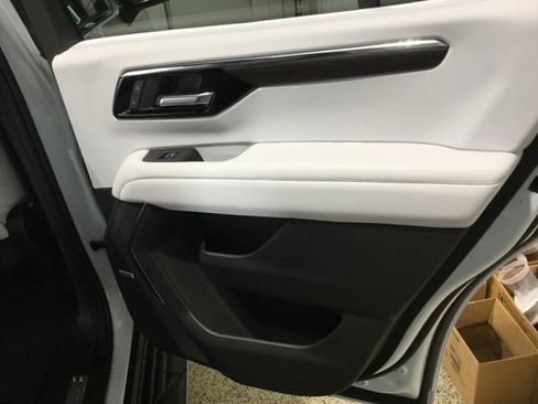 New 2026 Chevrolet Tahoe Premier image 58