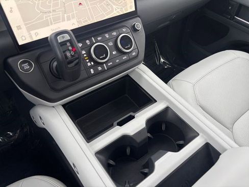 New 2026 Land Rover Defender 110 X-Dynamic SE AWD/4WD image 29
