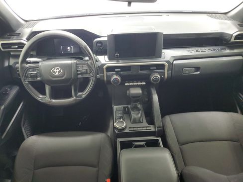 Used 2024 Toyota Tacoma SR AWD/4WD image 14