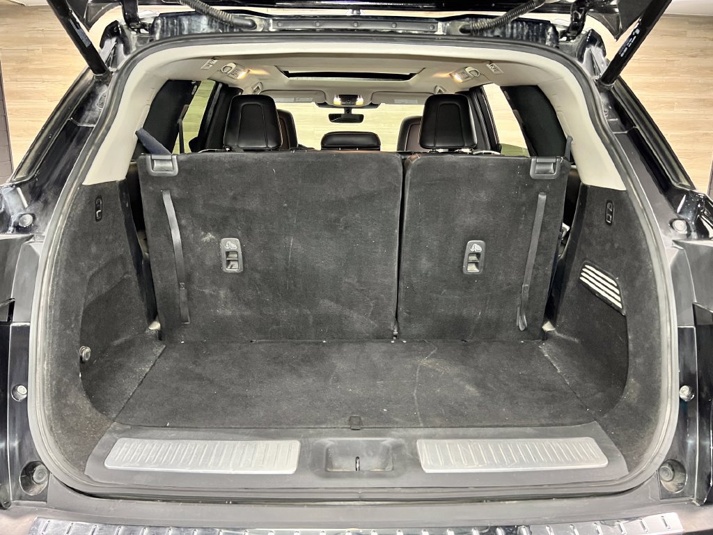Used 2023 INFINITI QX60 Luxe w/ Cargo Package FWD image 20