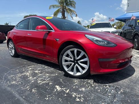 Used 2019 Tesla Model 3 Long Range RWD image 3