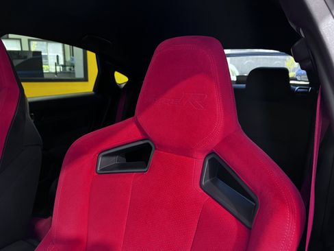 Used 2025 Honda Civic Type R image 23