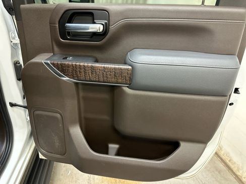 Used 2023 GMC Sierra 3500 Denali w/ Denali Ultimate Package image 29