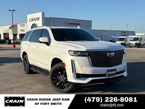 Used 2024 Cadillac Escalade Premium Luxury AWD/4WD image 1