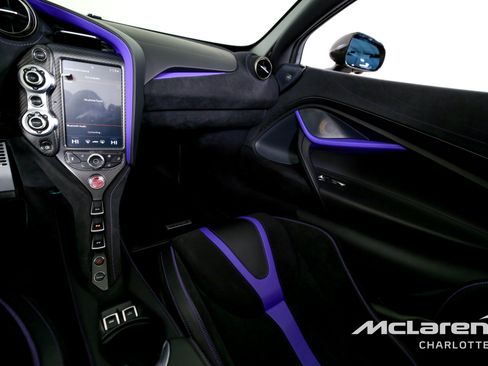 Used 2022 McLaren 720S Spider RWD image 16