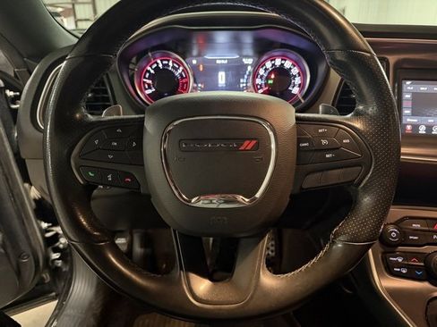 Used 2019 Dodge Challenger R/T image 12