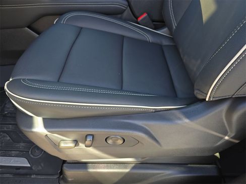 New 2026 GMC Yukon XL Elevation w/ LPO, Floor Liner Package image 29