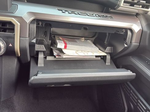 Used 2024 Toyota Tacoma TRD Sport image 36