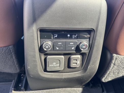 Used 2021 Buick Enclave Avenir w/ Avenir Technology Package image 11