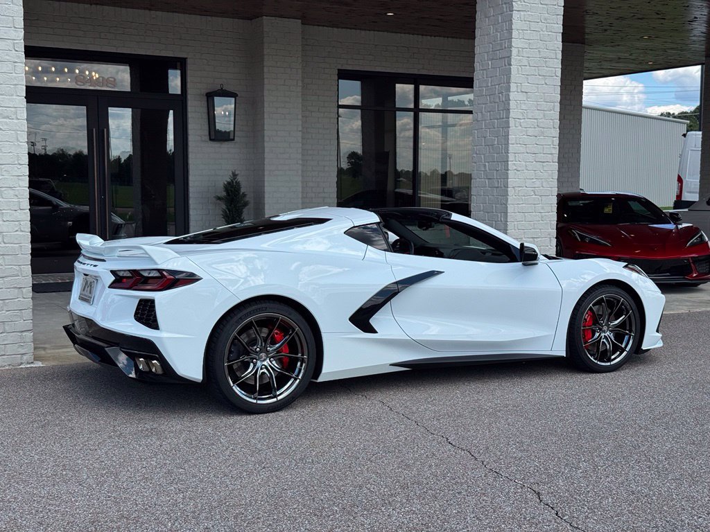 Used 2021 Chevrolet Corvette Stingray Preferred Cpe w/ Z51 Performance Package RWD image 20