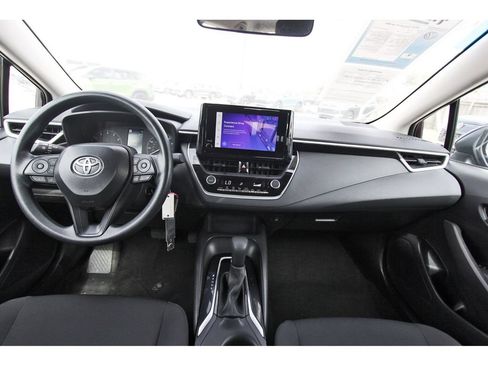 Used 2025 Toyota Corolla LE FWD image 12