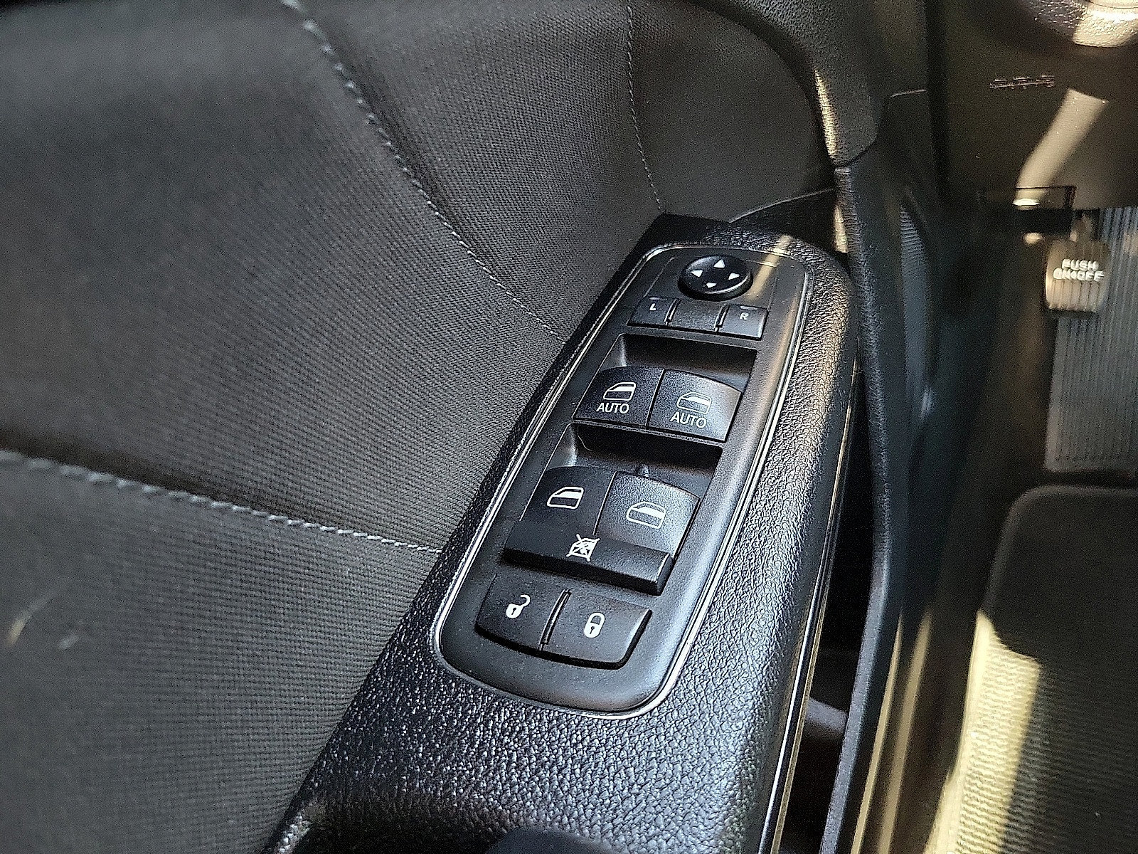 Used 2021 Dodge Charger SXT w/ Blacktop Package AWD/4WD image 13