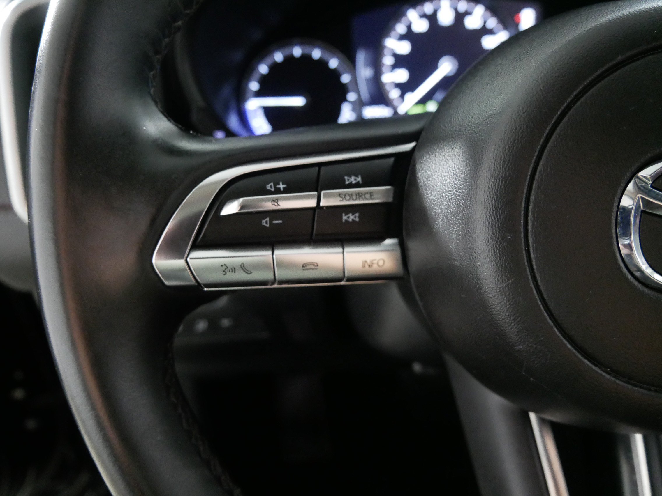 Used 2025 MAZDA CX-50 AWD 2.5 Hybrid w/ Premium Pkg image 27