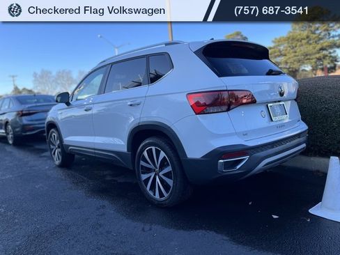 Used 2022 Volkswagen Taos SE image 7
