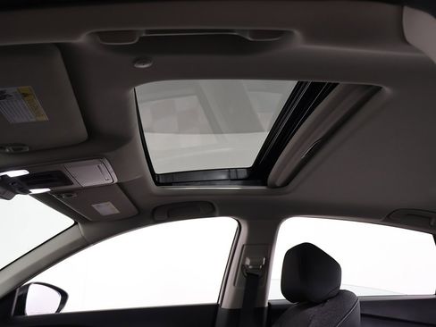 Certified 2025 Honda Accord SE image 21