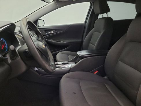 Used 2017 Chevrolet Malibu LT FWD image 17
