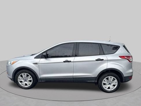 Used 2016 Ford Escape S FWD image 9