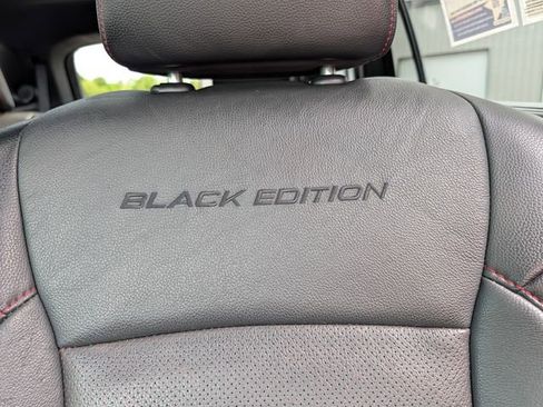 Used 2021 Honda Pilot Black Edition image 13