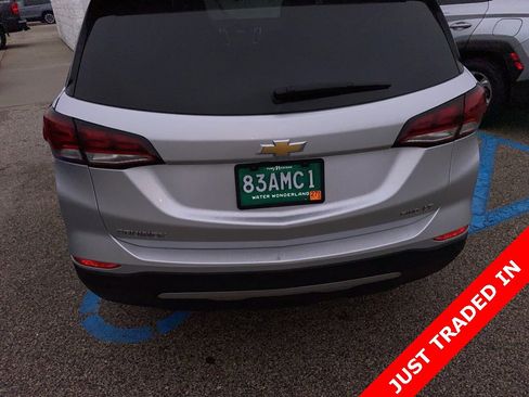 Used 2022 Chevrolet Equinox LT image 4