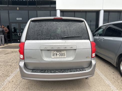 Used 2019 Dodge Grand Caravan GT image 5