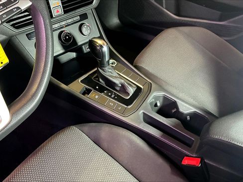 Used 2019 Volkswagen Jetta S FWD image 17