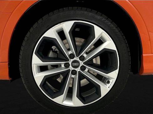 Used 2019 Audi Q3 2.0T Premium Plus w/ Premium Plus Package AWD/4WD image 24