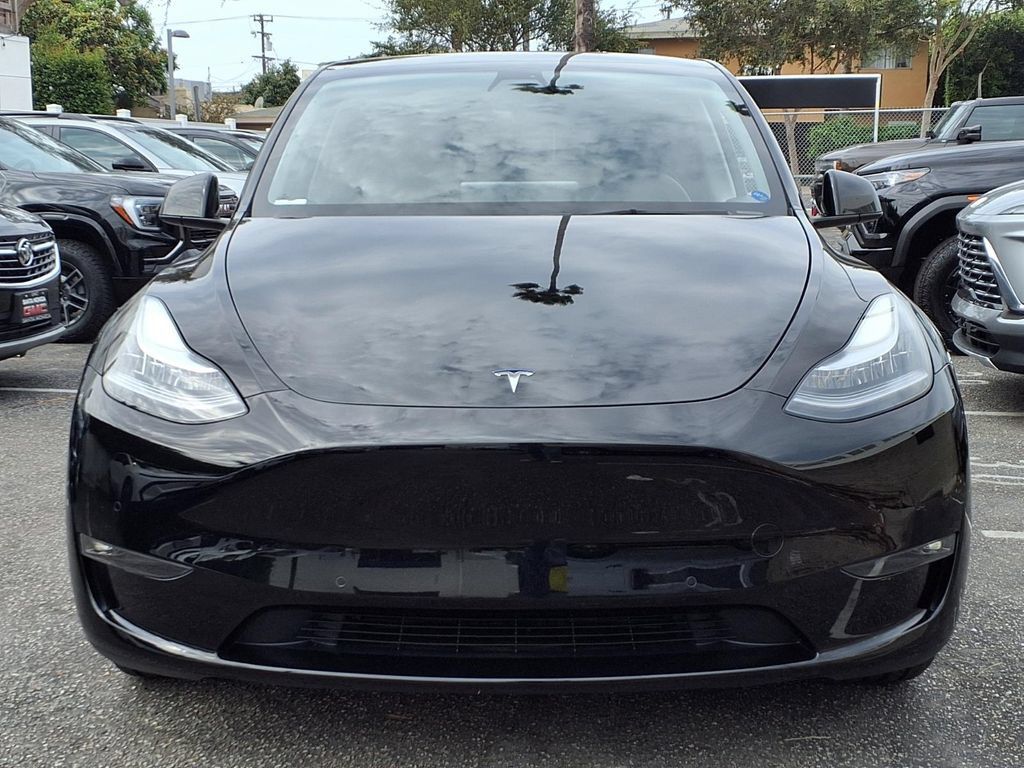 Used 2021 Tesla Model Y 2WD image 2