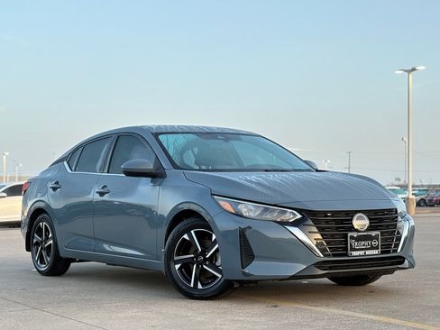 Certified 2024 Nissan Sentra SV image 3