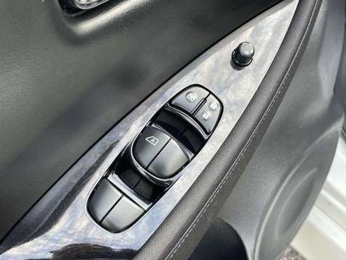 Used 2022 Nissan Leaf SV Plus image 19